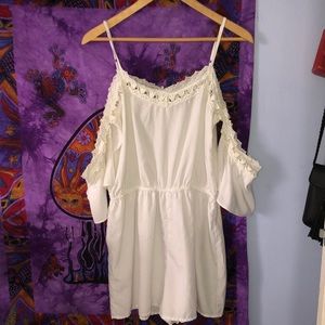 Boohoo • White Romper🕊